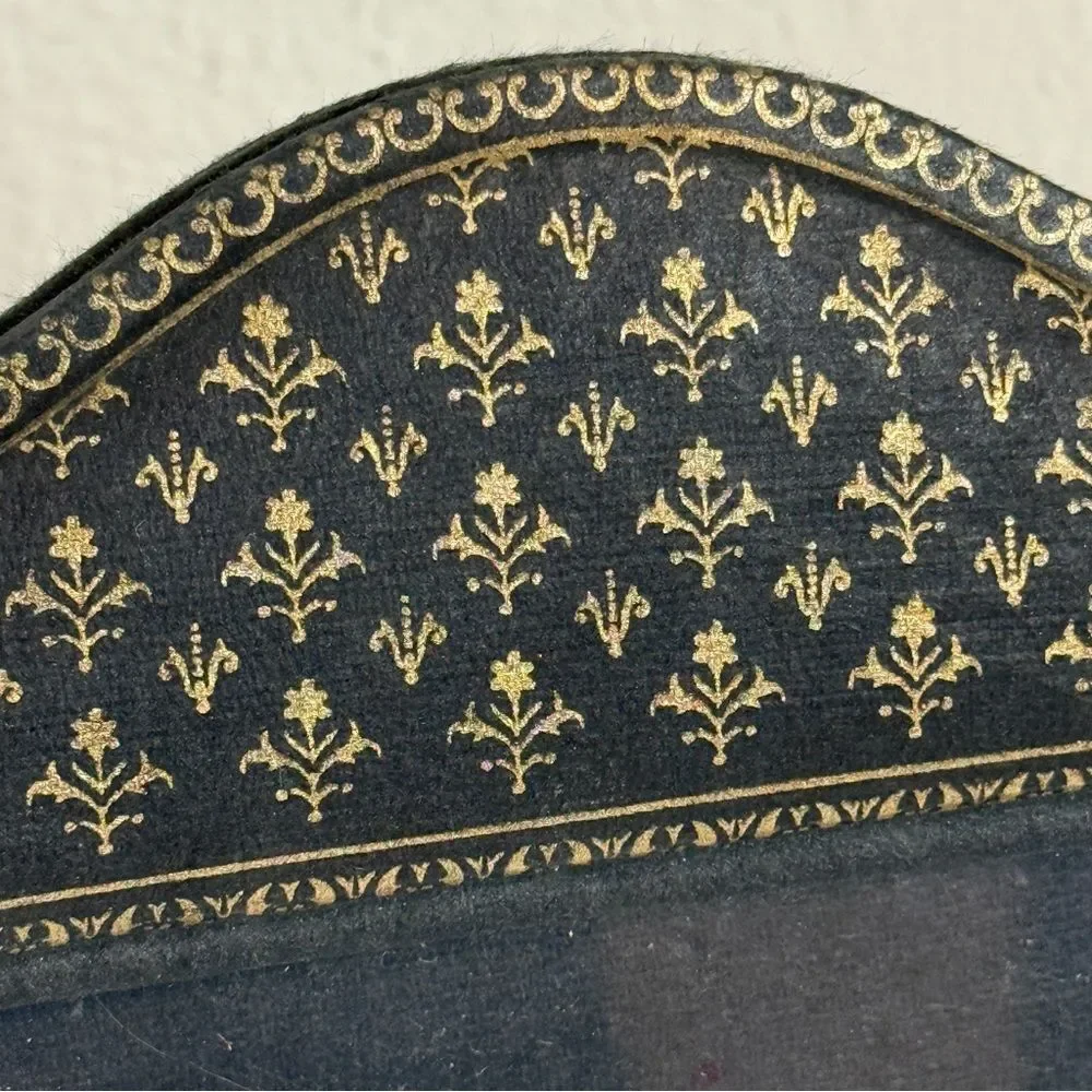 Merci Louis France Black Gilded Paper 4x6 Frame